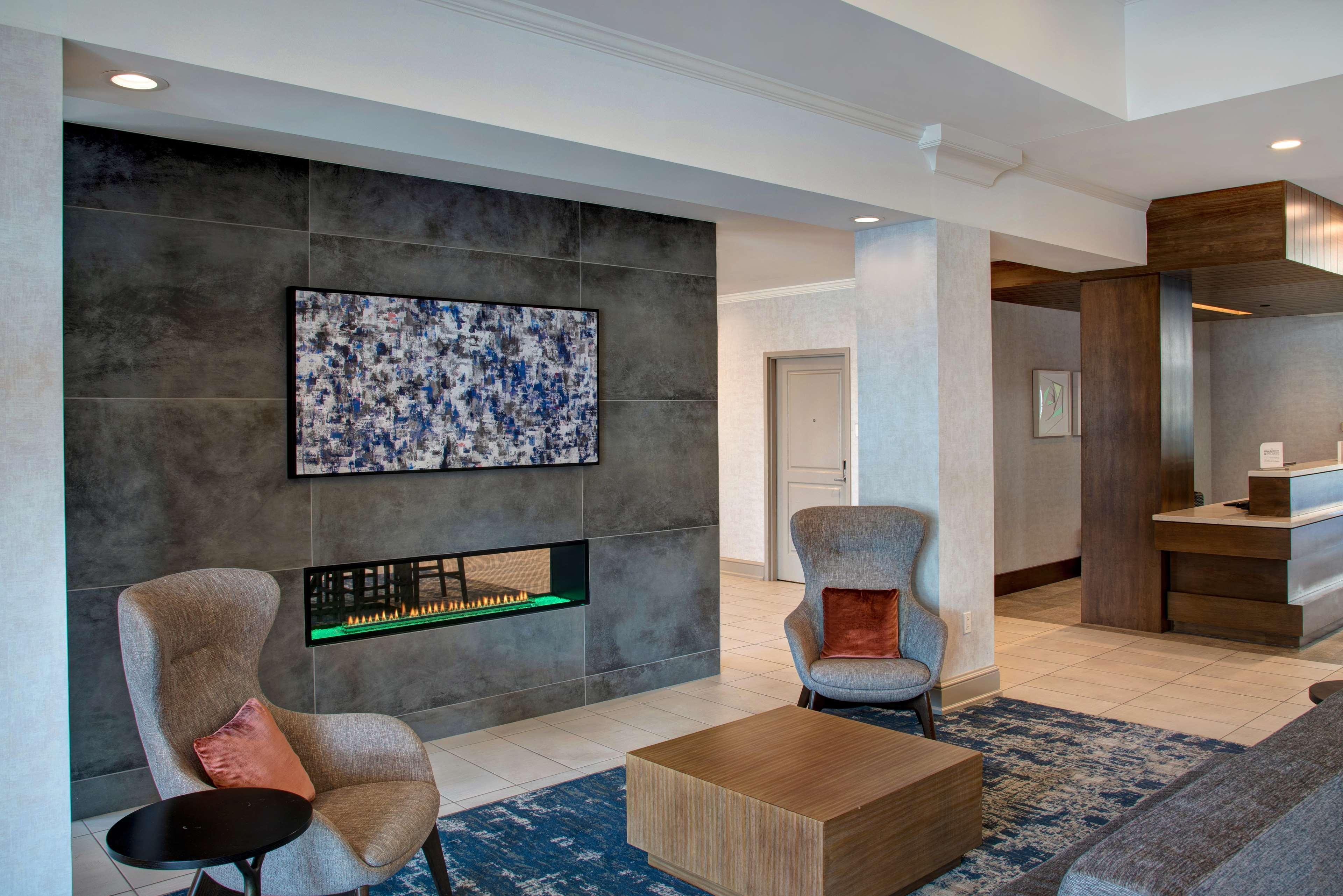 Hilton Garden Inn Kansas City/Kansas Buitenkant foto