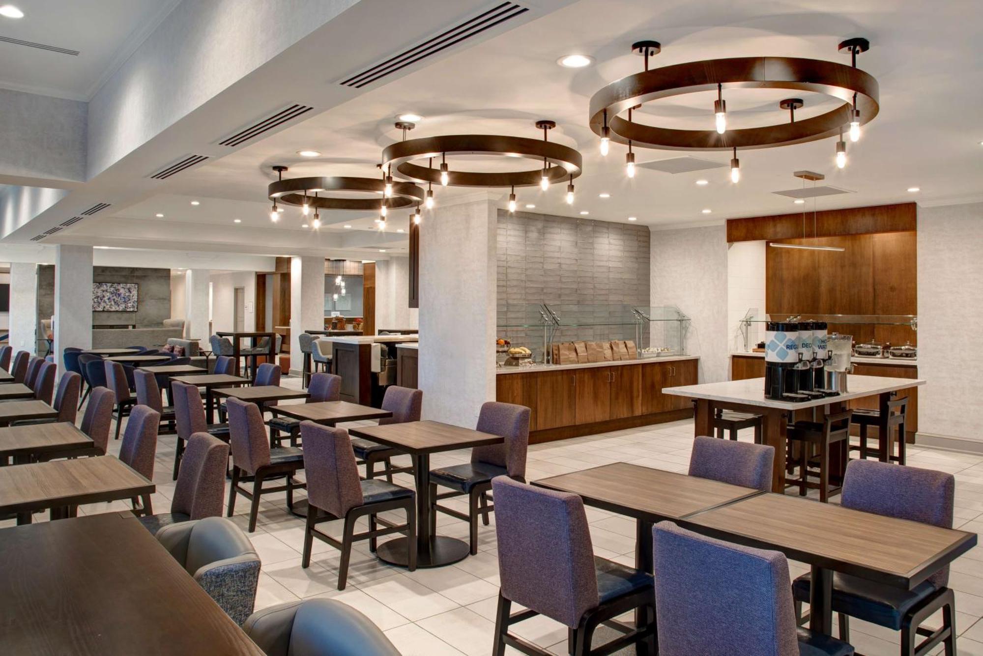 Hilton Garden Inn Kansas City/Kansas Buitenkant foto